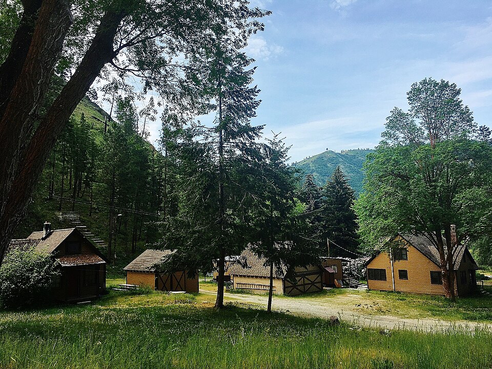 Photograph of Steliko Ranger Station