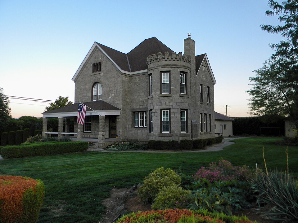 Photograph of Elizabeth Loudon Carmichael House