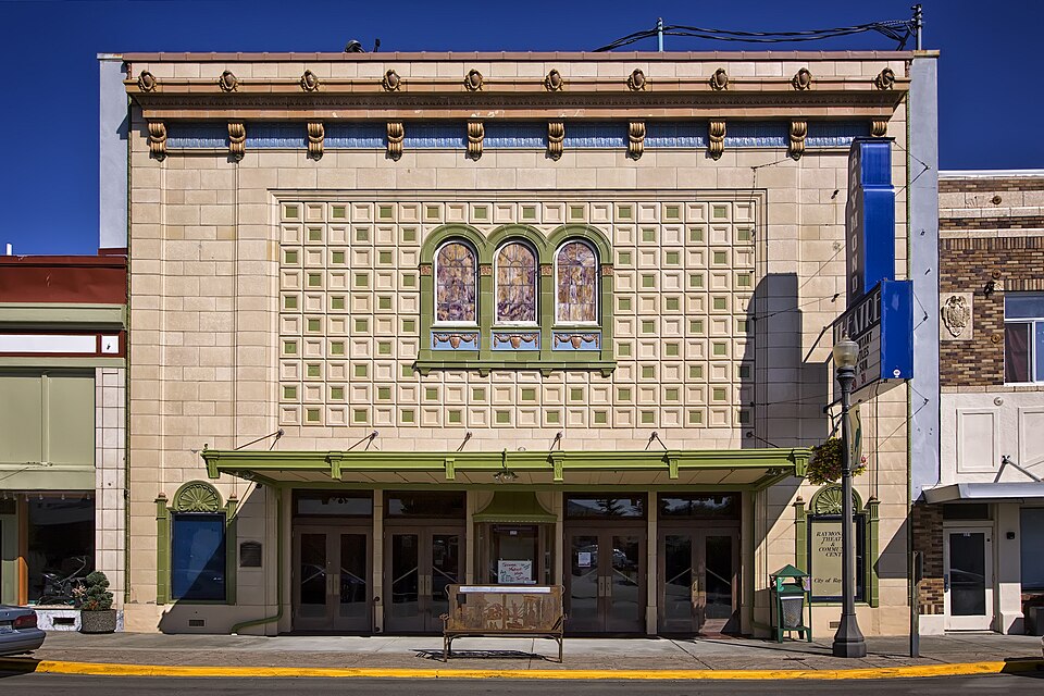 Photograph of Raymond Theatre