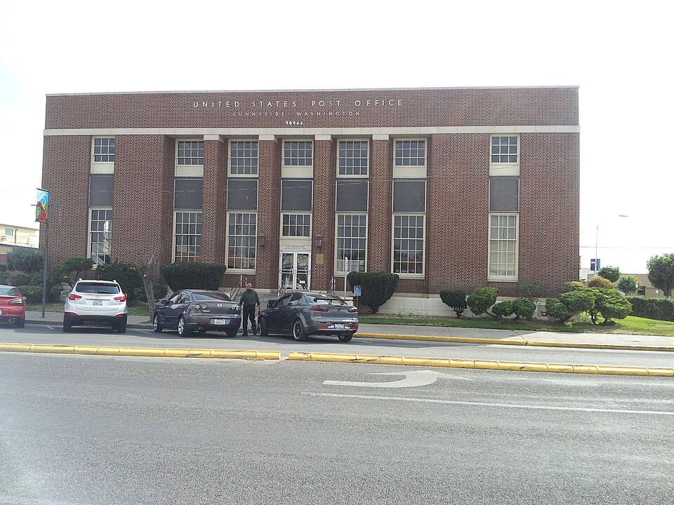 Photograph of US Post Office-Sunnyside Main