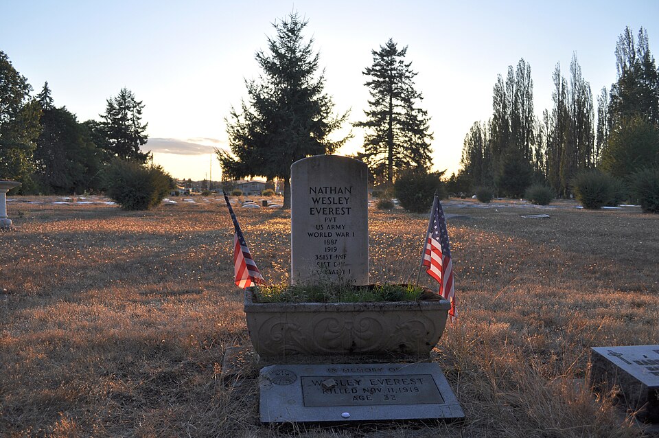 Photograph of Wesley Everest Gravesite