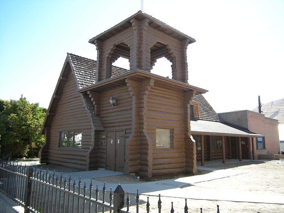Photograph of St. Andrews Episcopal Church