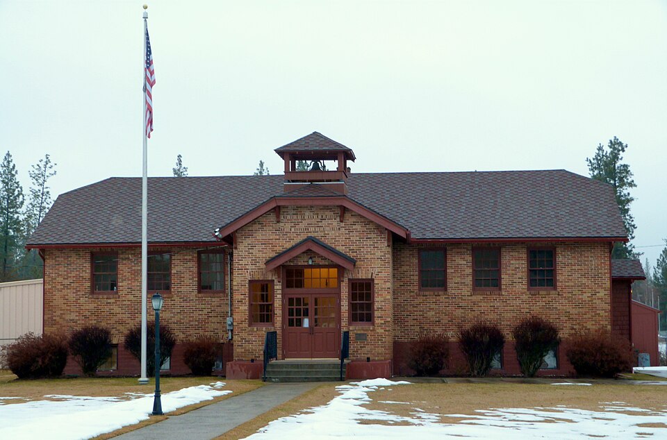 Photograph of Loon Lake School