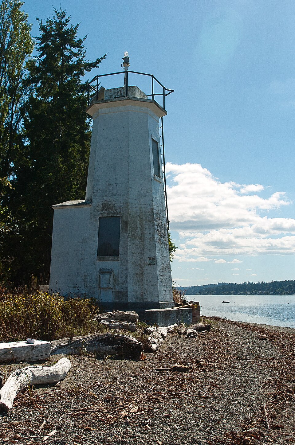 Photograph of Dofflemyer Point Light