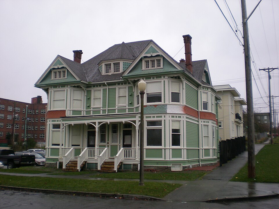 Photograph of House at 802-804 South G Street