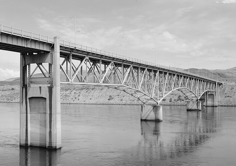 Photograph of Columbia River Bridge