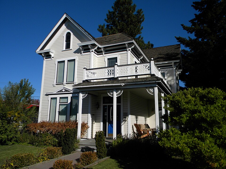 Photograph of Dr. Paschal and Agnes Gray House