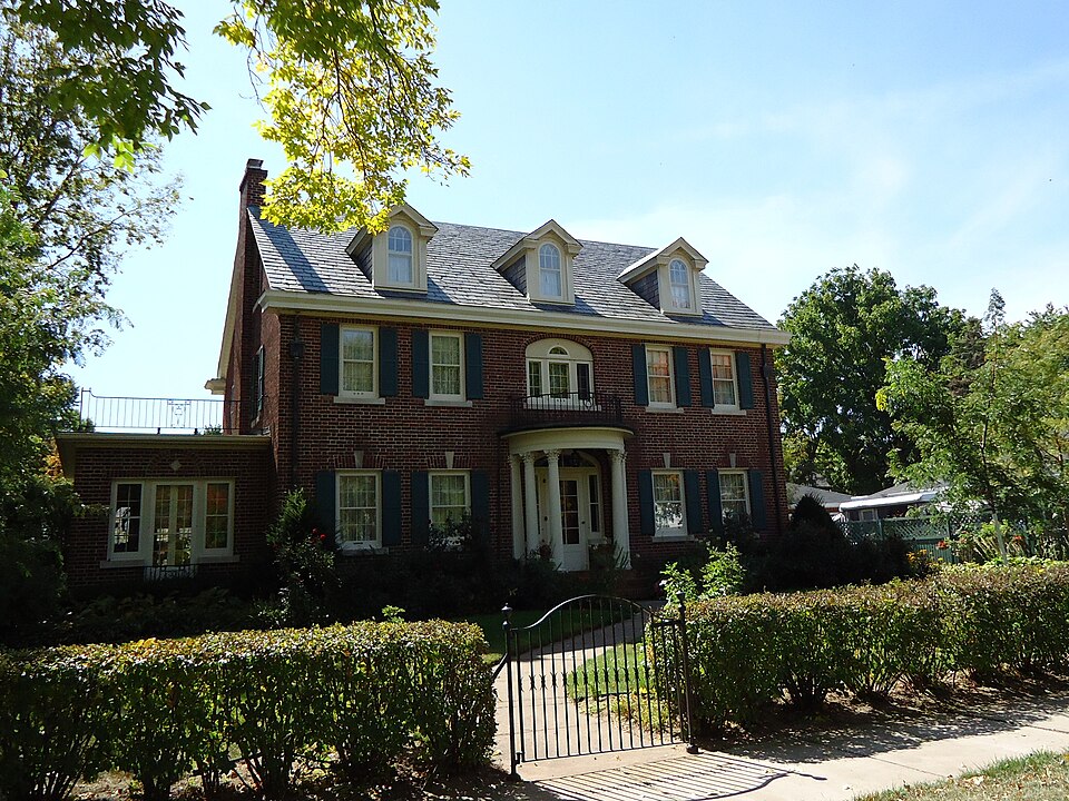Photograph of William and Tilla Schwahn House