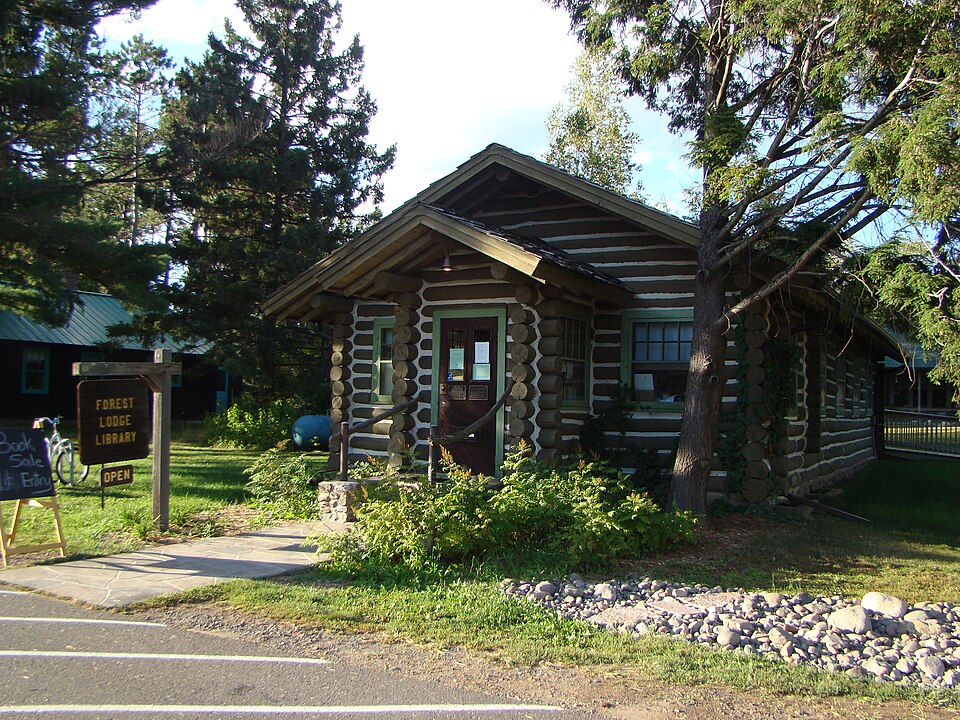 Photograph of Forest Lodge Library