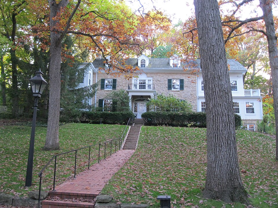 Photograph of Shorewood Historic District