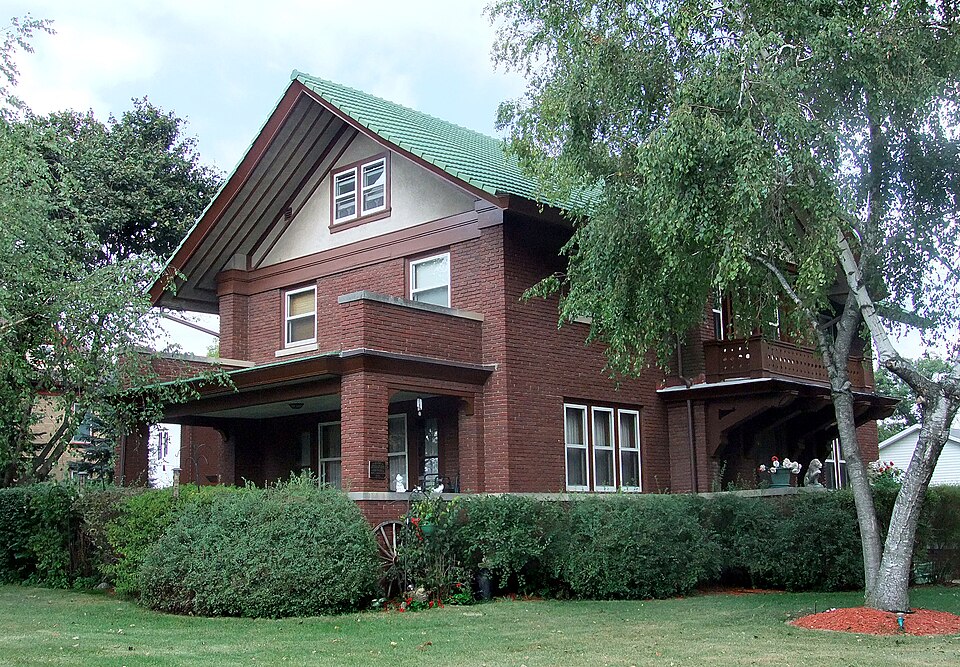 Photograph of Henry L. and Sarah Dahle House