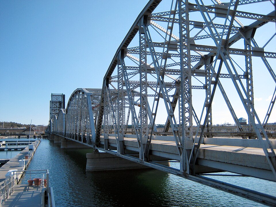 Photograph of Sturgeon Bay Bridge