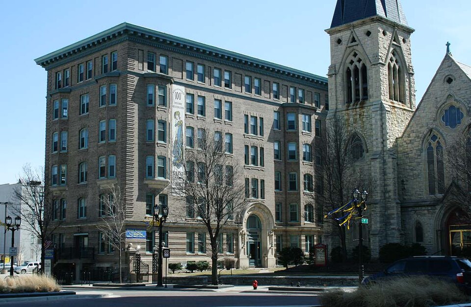 Photograph of Saint James Court Apartments