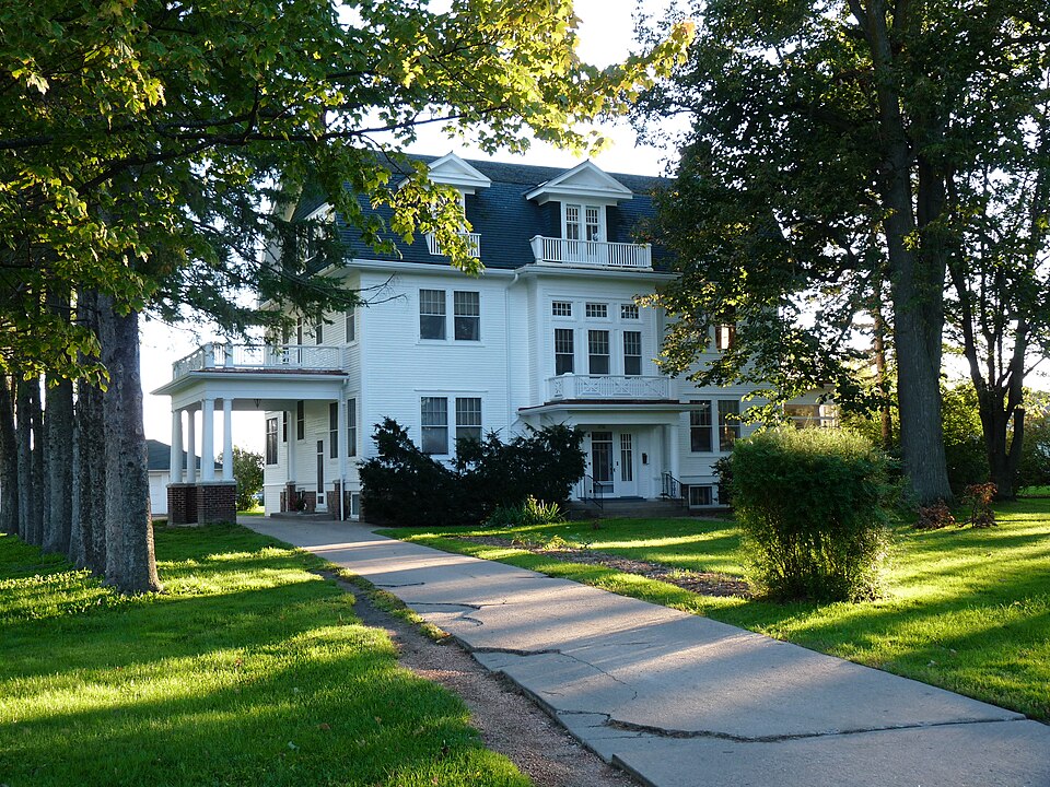 Photograph of Hamilton and Catherine Roddis House