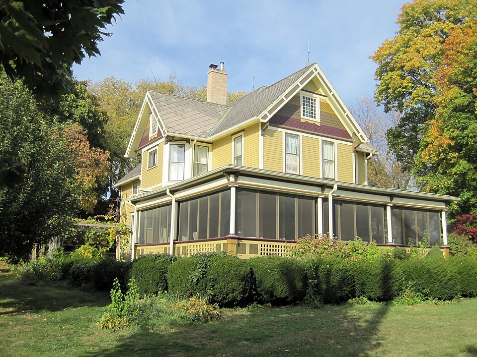 Photograph of David W. and Jane Curtis House