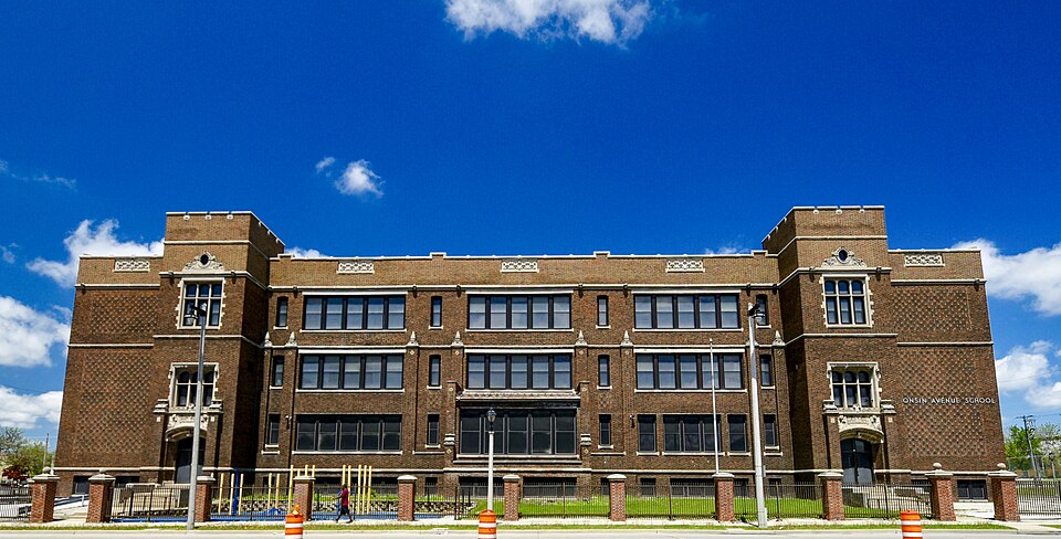 Photograph of Grand Avenue Elementary School