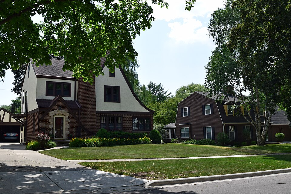 Photograph of Miramar Drive Residential Historic District
