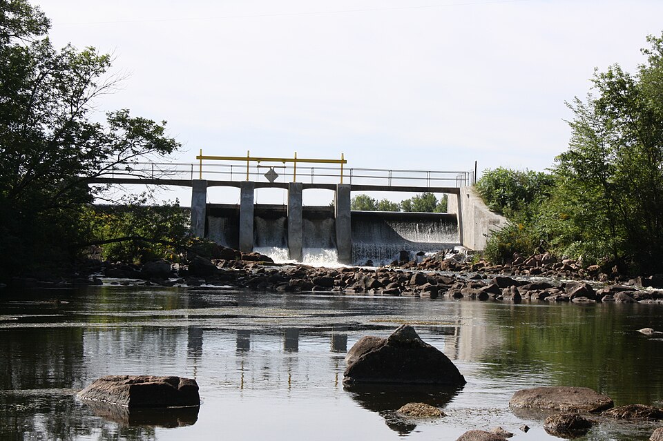 Photograph of Chute Pond Dam