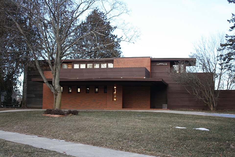Photograph of Bernard Schwartz House