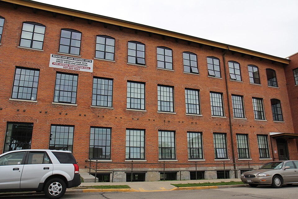 Photograph of Paramount Knitting Company Mill