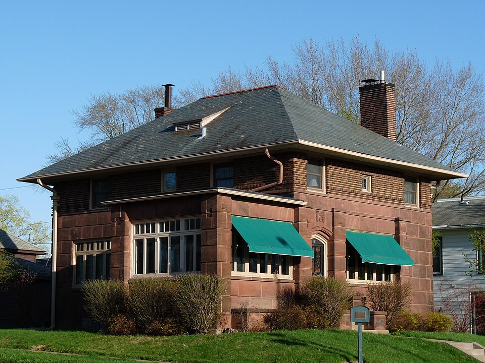 Photograph of Charles C. and Katharyn Sniteman House