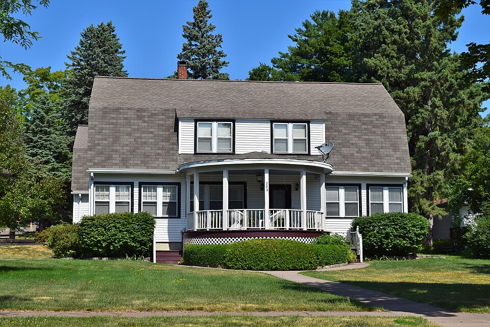 Photograph of East Third Street Residential Historic District