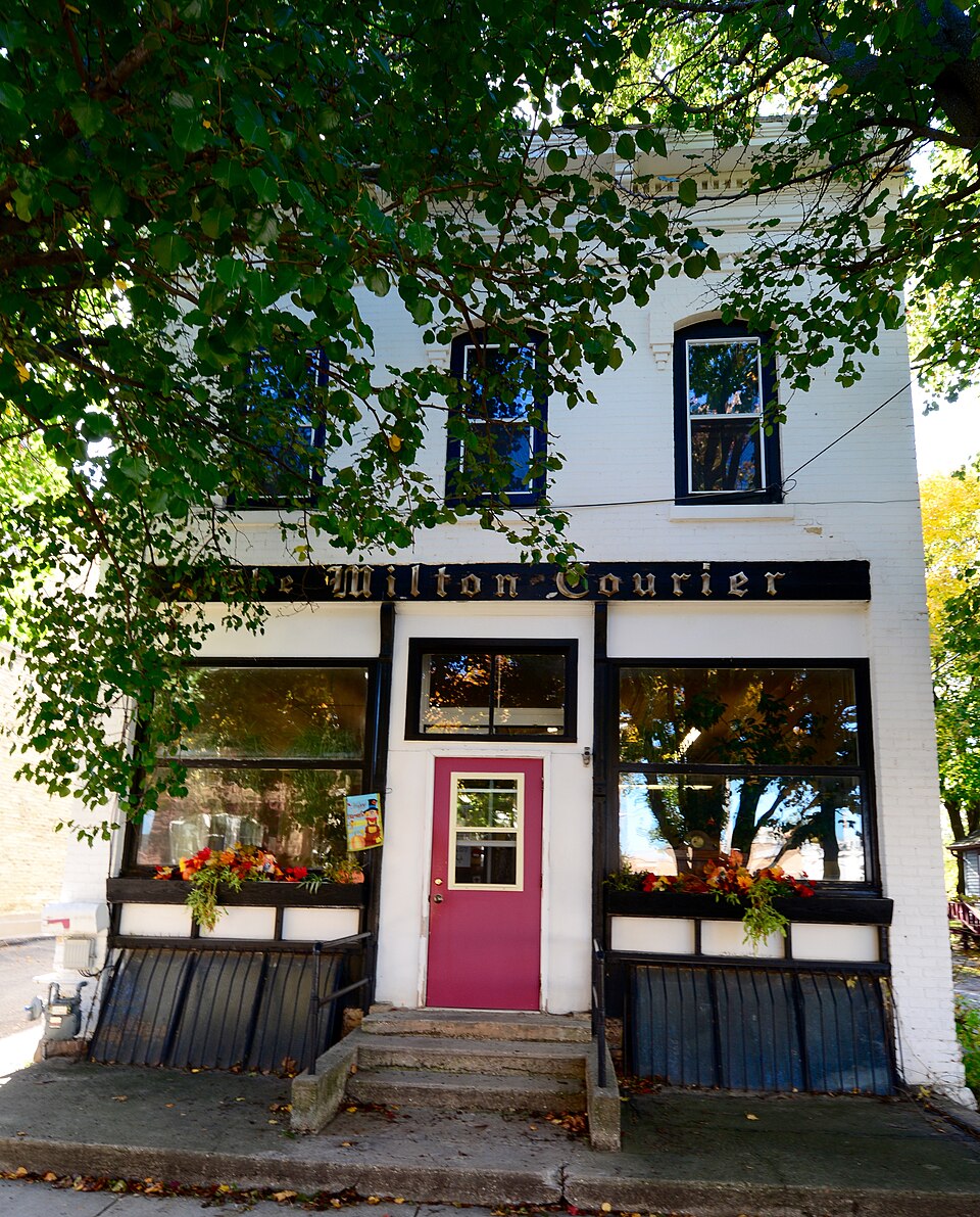 Photograph of Courier Building