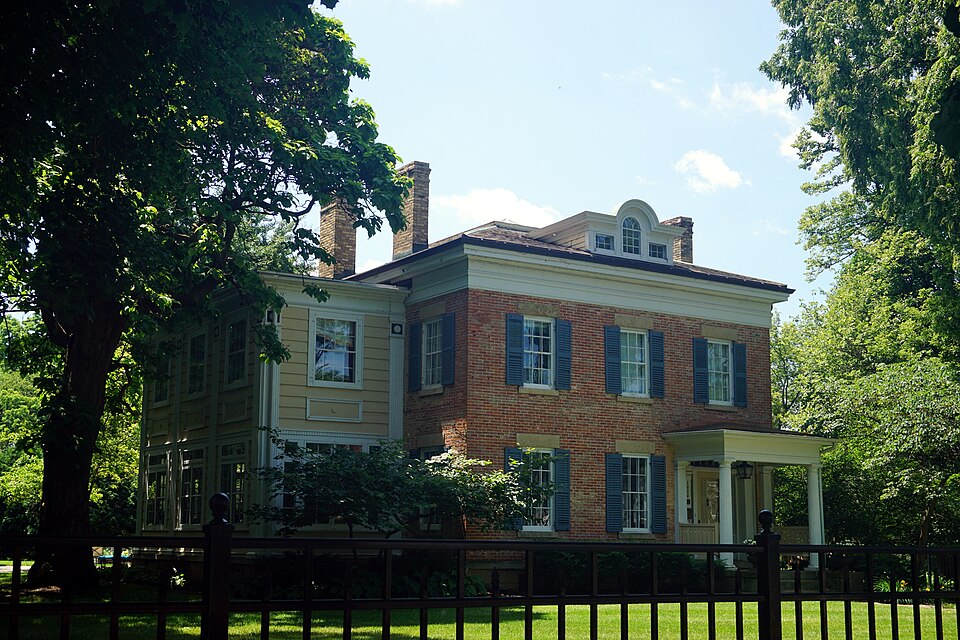Photograph of Whiton-Parker House