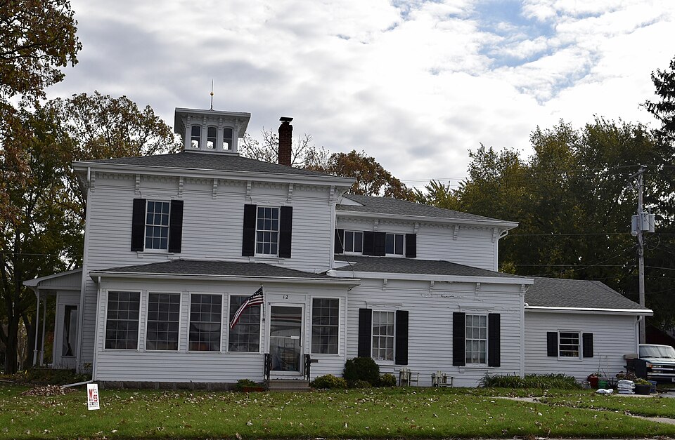 Photograph of Reynolds and Lois Greenman House
