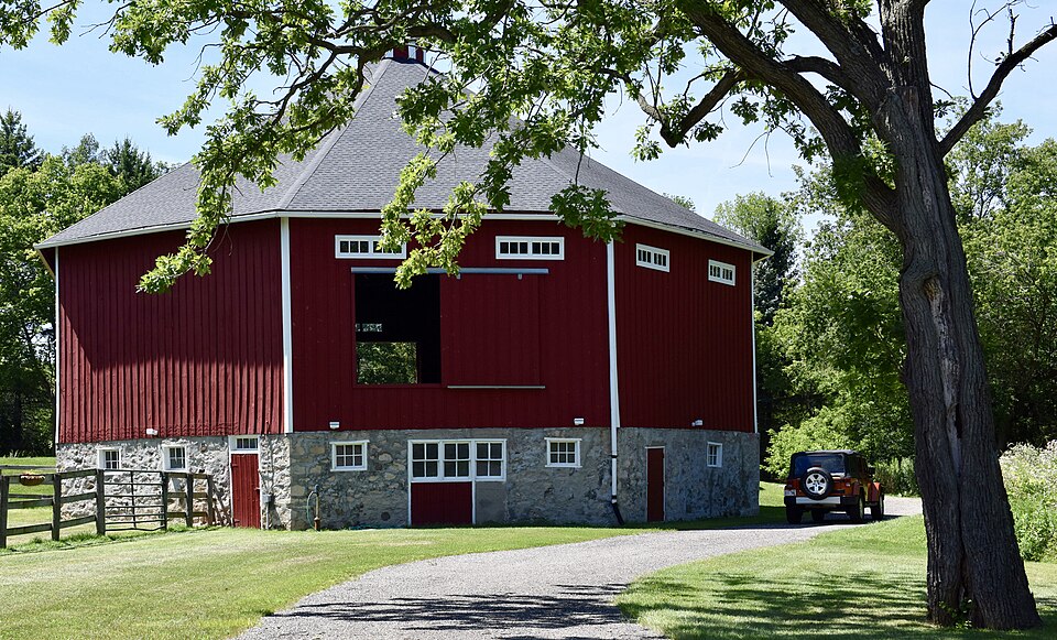 Photograph of Frank Vocke Octagonal Barn