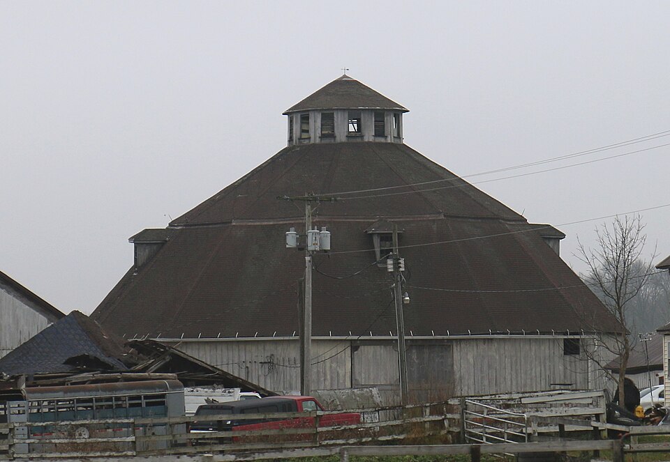 Photograph of Rudolph Lueder 13 Sided Barn