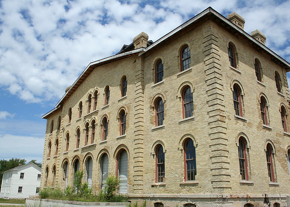 Photograph of Dousman Hotel