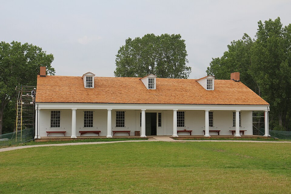 Photograph of Fort Howard Hospital
