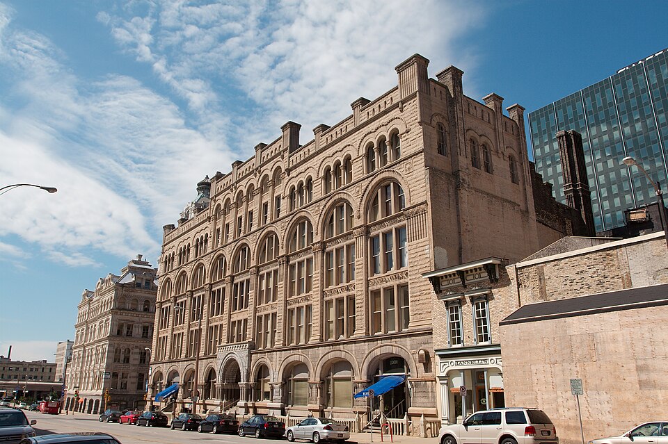 Photograph of Home Office, Northwestern Mutual Life Insurance Company