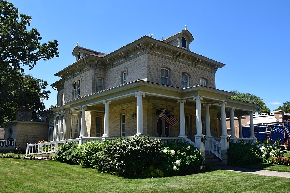Photograph of Gov. Edward Scofield House