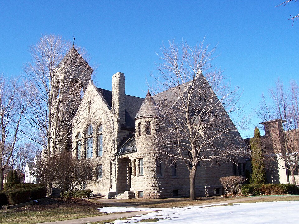 Photograph of Algoma Boulevard United Methodist Church