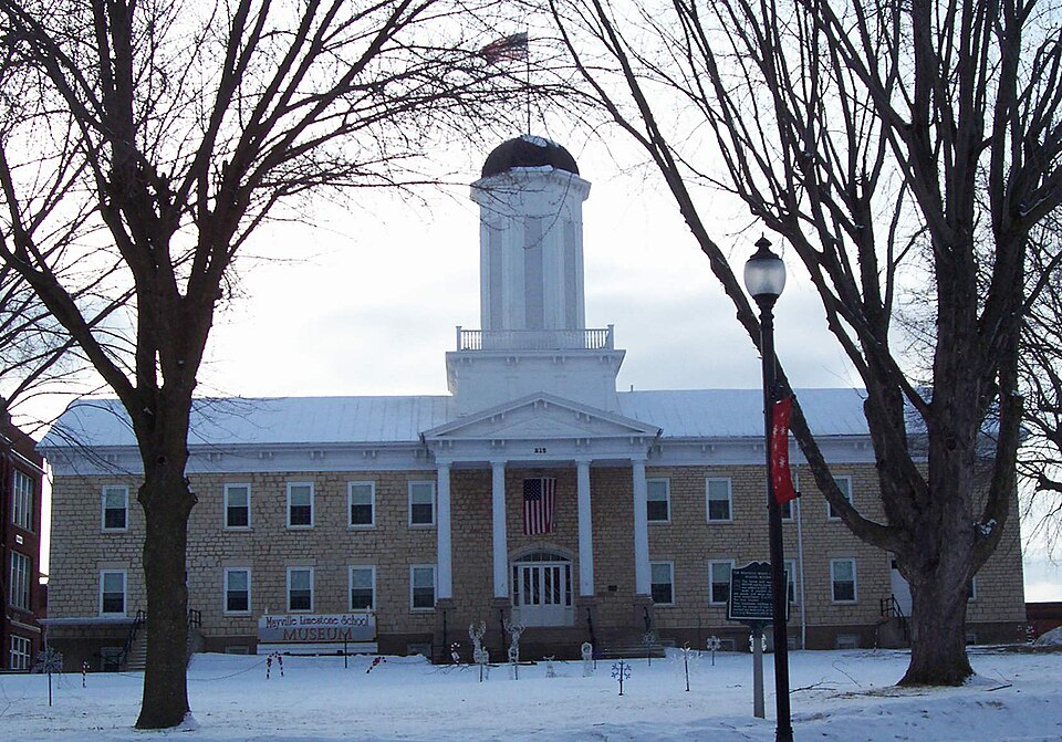 Photograph of White Limestone School