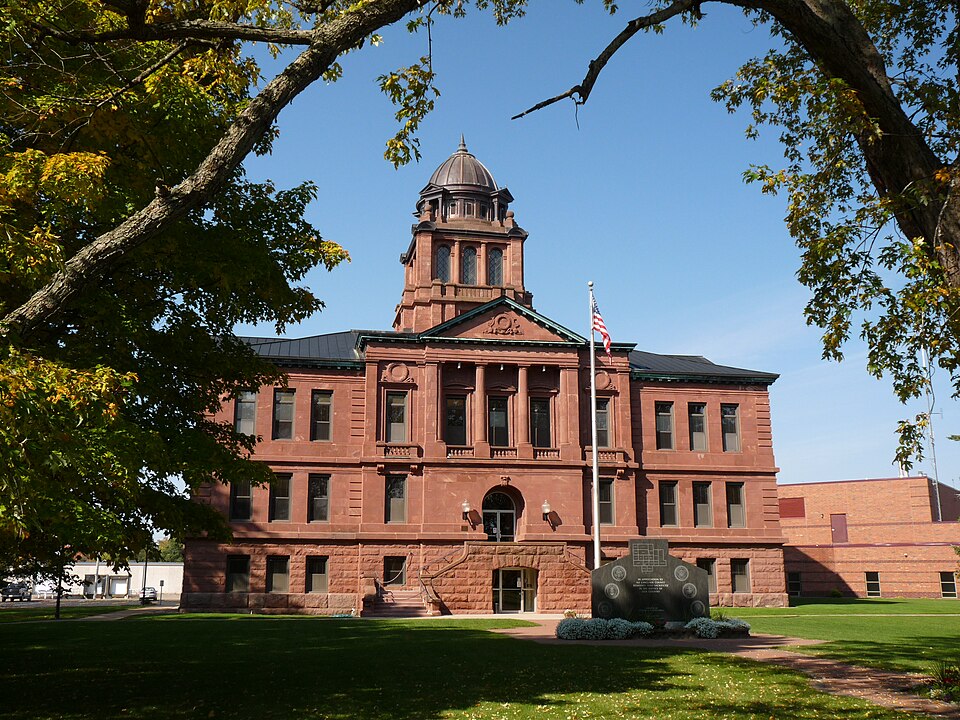 Photograph of Langlade County Courthouse