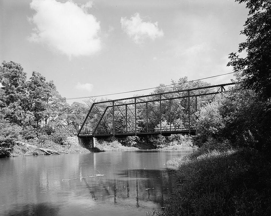 Photograph of Turtleville Iron Bridge