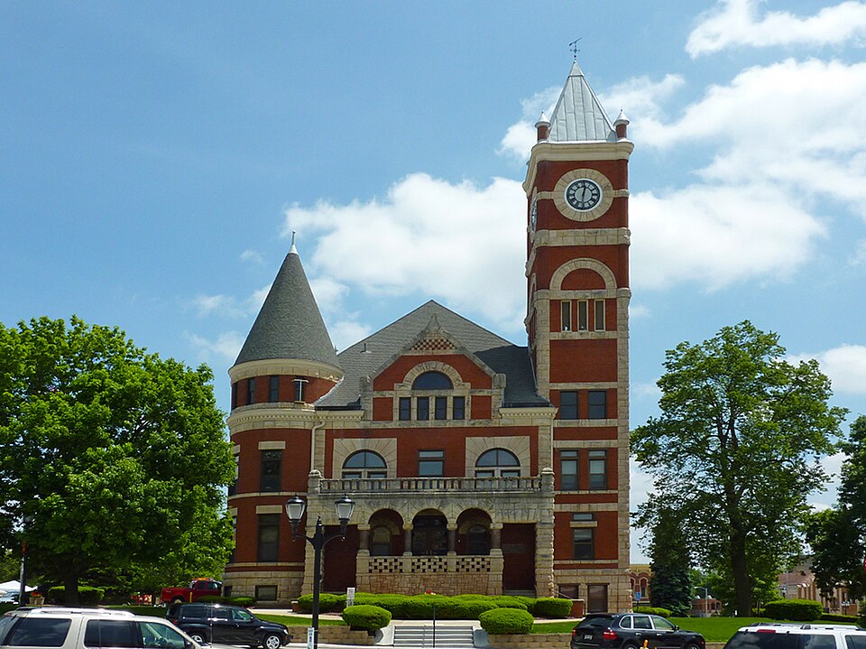 Photograph of Green County Courthouse