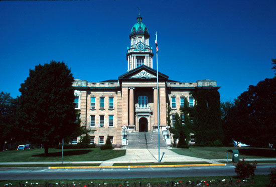 Photograph of Lafayette County Courthouse