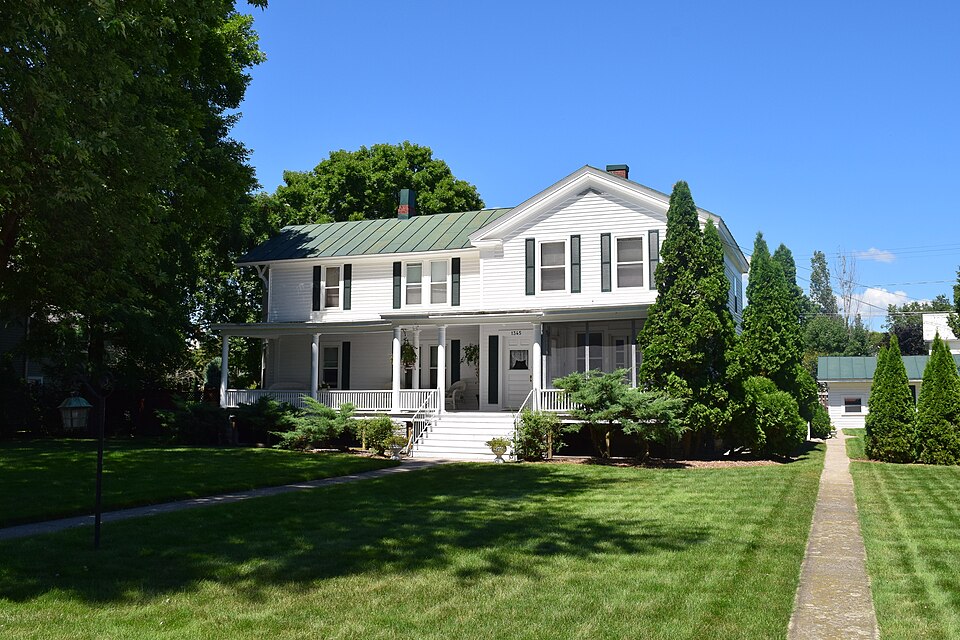 Photograph of Huff Jones House