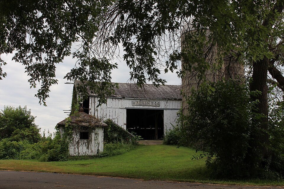 Photograph of Erastus Dean Farmstead