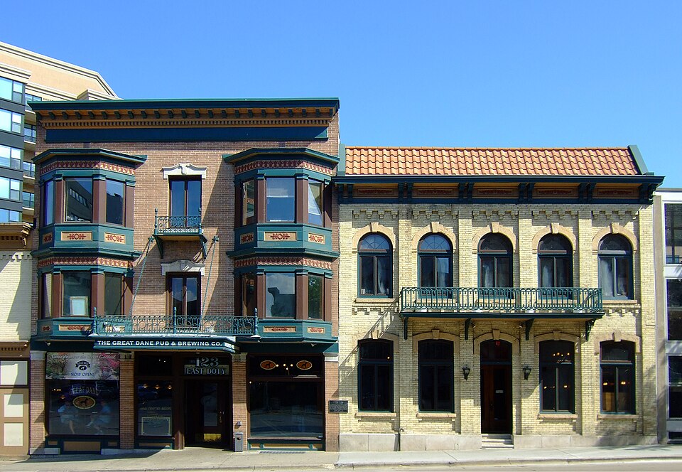 Photograph of Fess Hotel