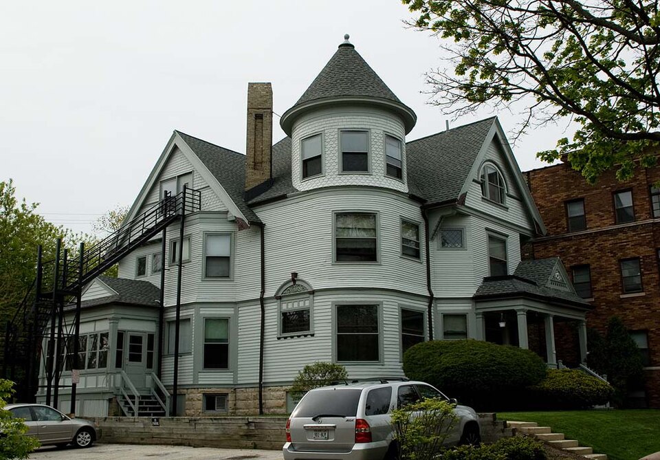 Photograph of Charles Quarles House