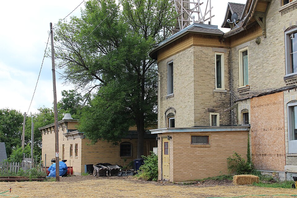 Photograph of Lovejoy and Merrill-Nowlan Houses