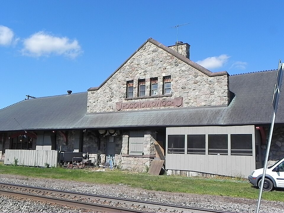 Photograph of Oconomowoc Milwaukee Road depot