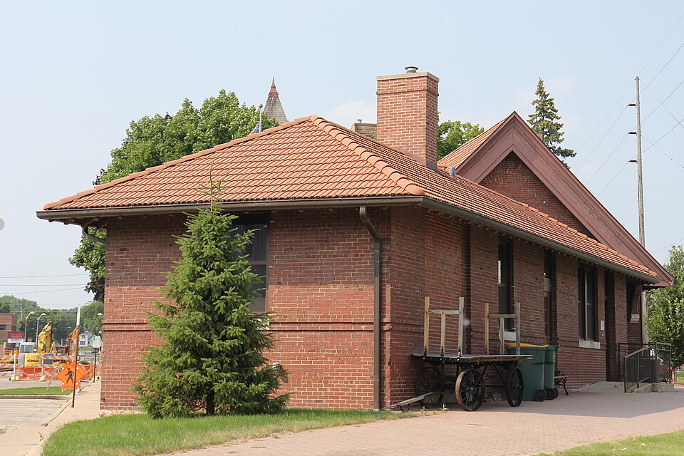 Photograph of Chicago, Milwaukee and St. Paul Railway Company Passenger Depot