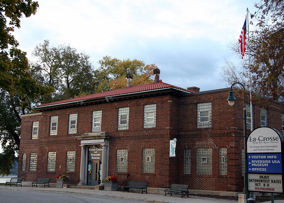 Photograph of U.S. Fish Control Laboratory