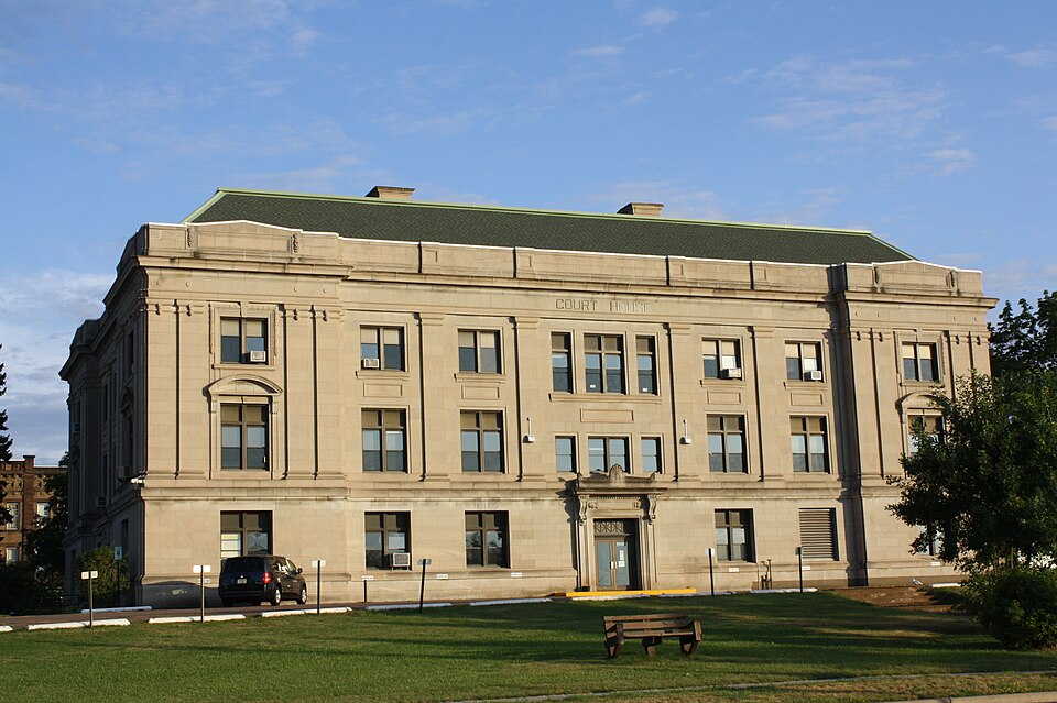 Photograph of Ashland County Courthouse